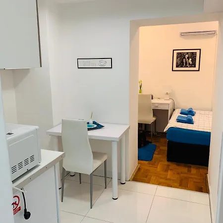 Studio Apartment Ivana Zagreb Exterior photo
